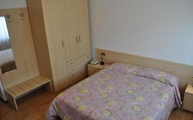 Hotel Piol  3*